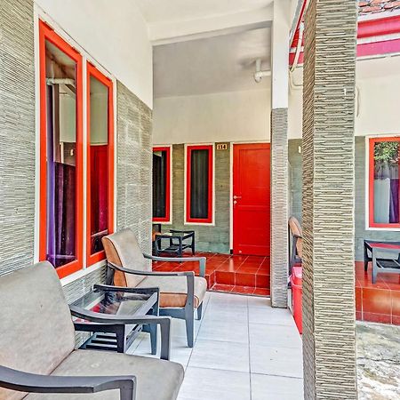 Hotel Kalimantan Surabaya Exteriör bild