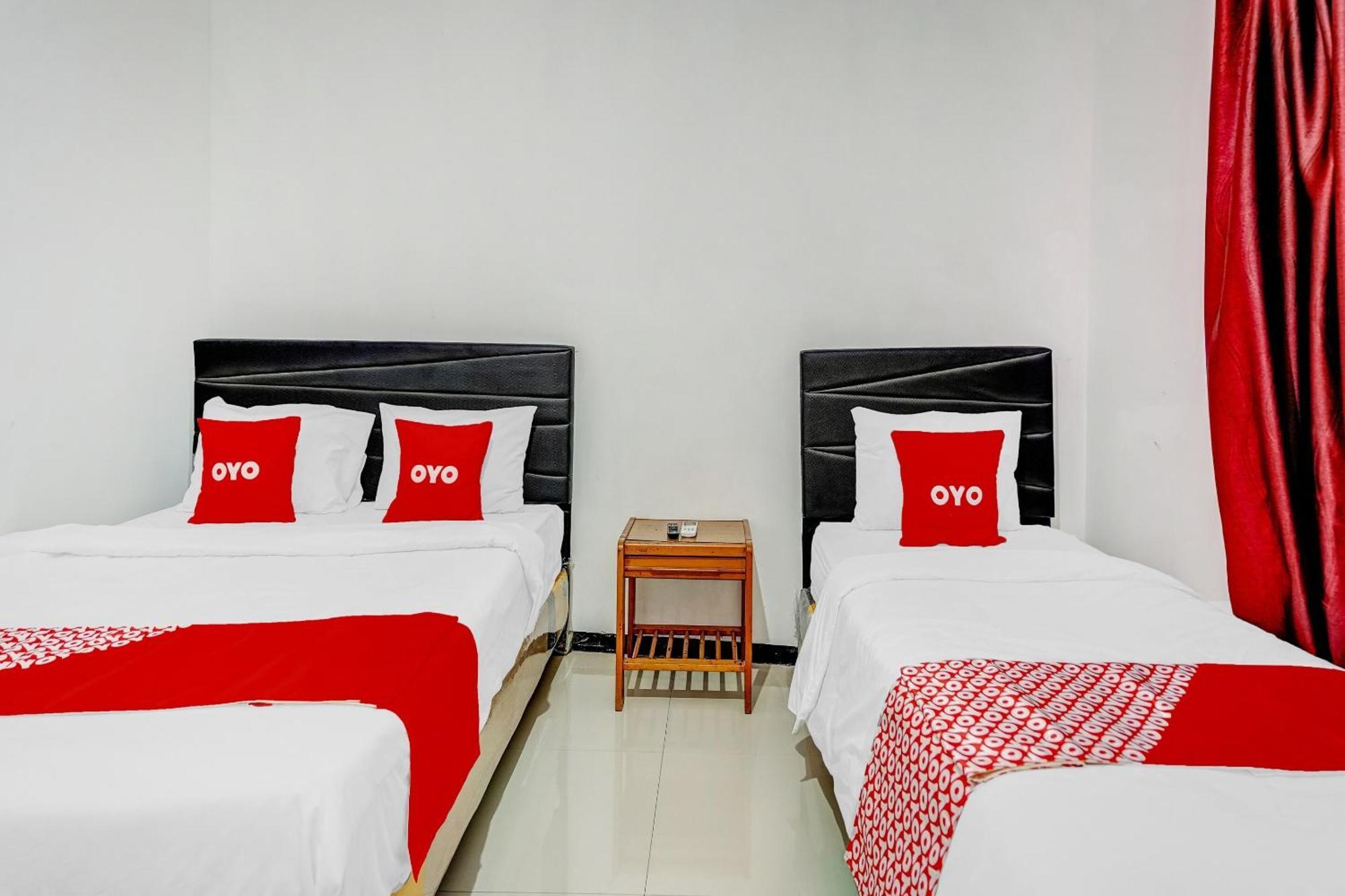 Hotel Kalimantan Surabaya Exteriör bild
