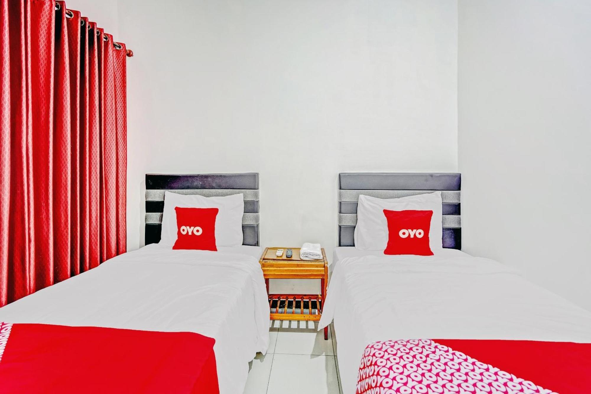 Hotel Kalimantan Surabaya Exteriör bild
