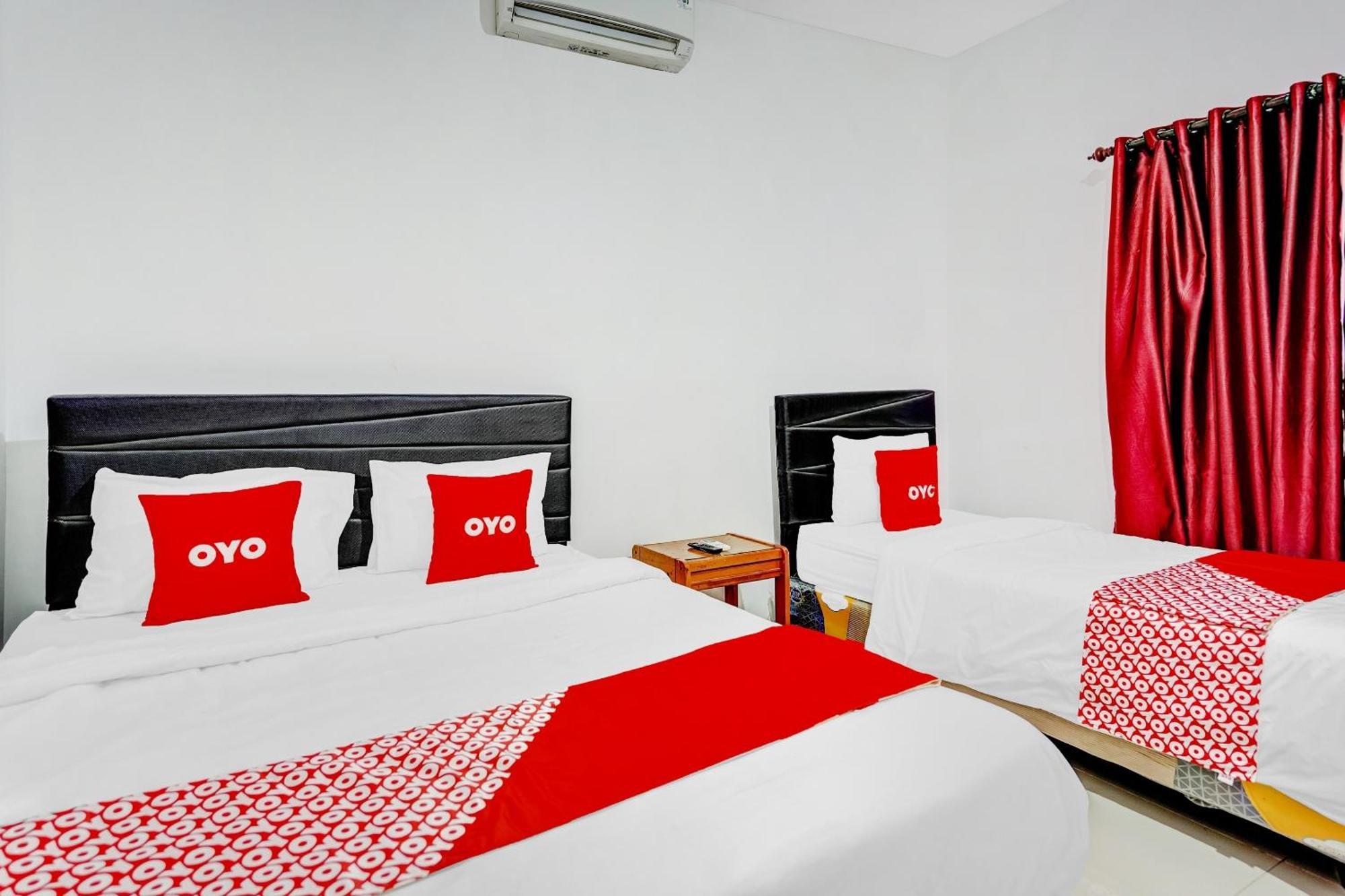 Hotel Kalimantan Surabaya Exteriör bild
